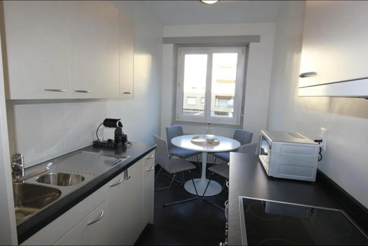 Fam Apartment ! Γενεύη Ελβετία